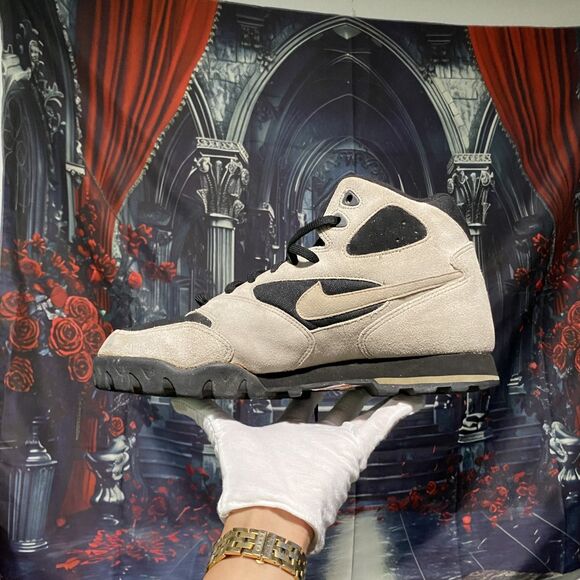 Vintage Nike Caldera Hiking Boota Size 12.5 Athletic Wear - Outdoor Footwear - Picture 4 of 6